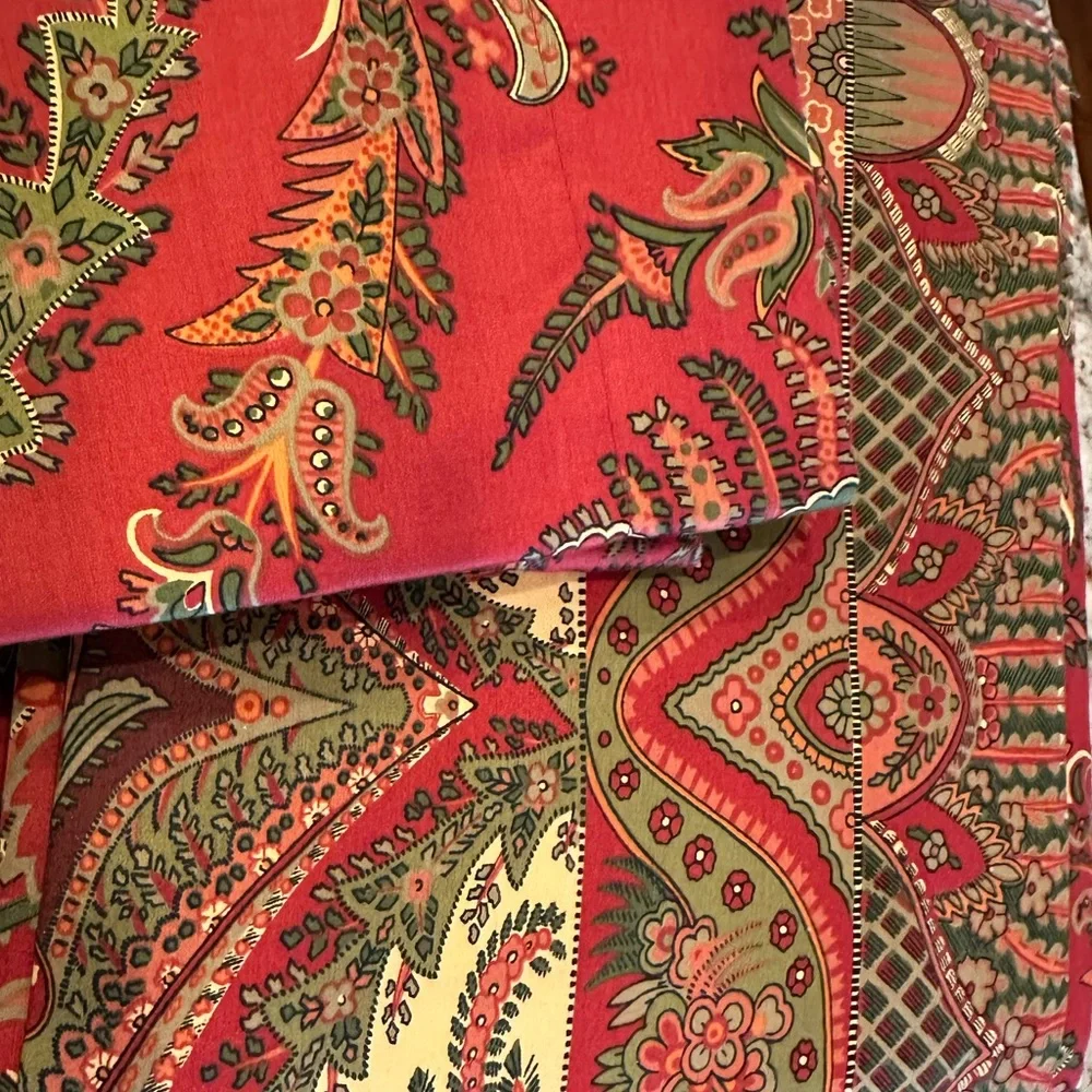 Pottery Barn Caroline Paisley Duvet Cover and Shams